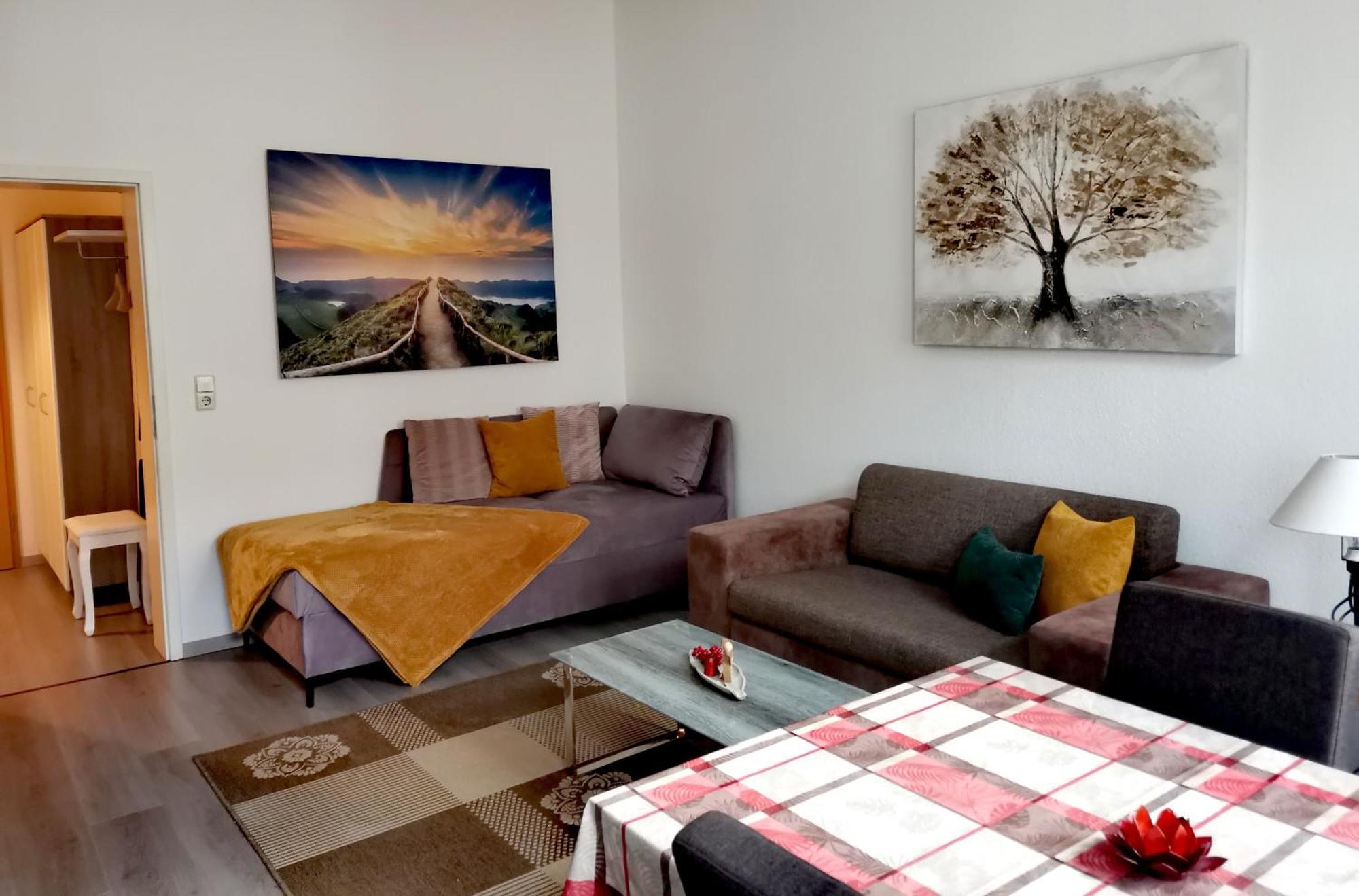 Martha Apartments - Wohnen Auf Hohem Niveau プラウエン エクステリア 写真